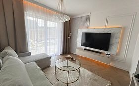 Apartament Paryska